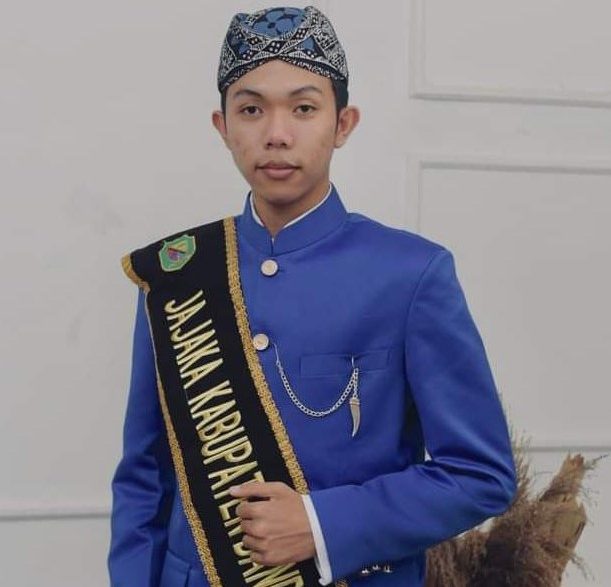 Selamat! Dandi Jaelani sebagai TOP 15 Pasanggiri Mojang Jajaka tingkat Kabupaten Bandung.