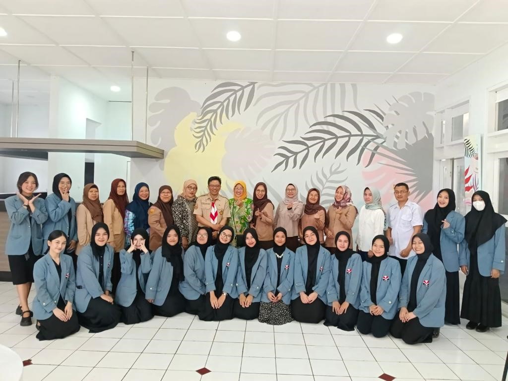 Penarikan Mahasiswa Prodi Pendidikan Tata Busana  Program Penguatan Profesional Kependidikan (P3K) di SMK Negeri  9  Kota Bandung